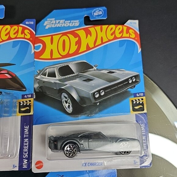 Four Hot Wheels Diecast Screen Time K.I.T.T. Disney Steamboat X-Jet XMen Charger - Picture 5 of 10